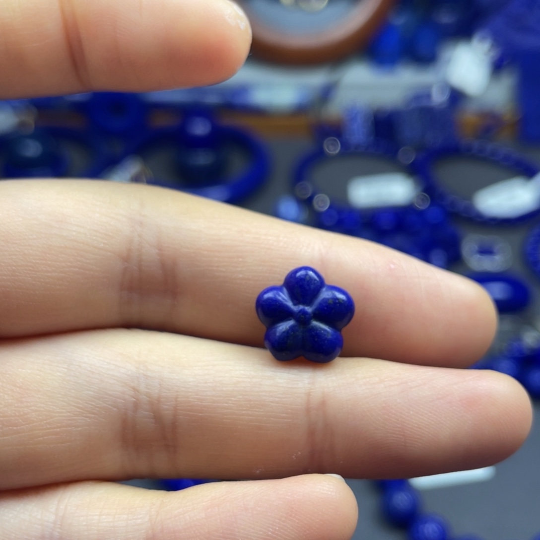 青金石未镶嵌花花配饰