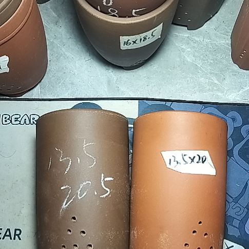 红泥紫泥大笔筒两个