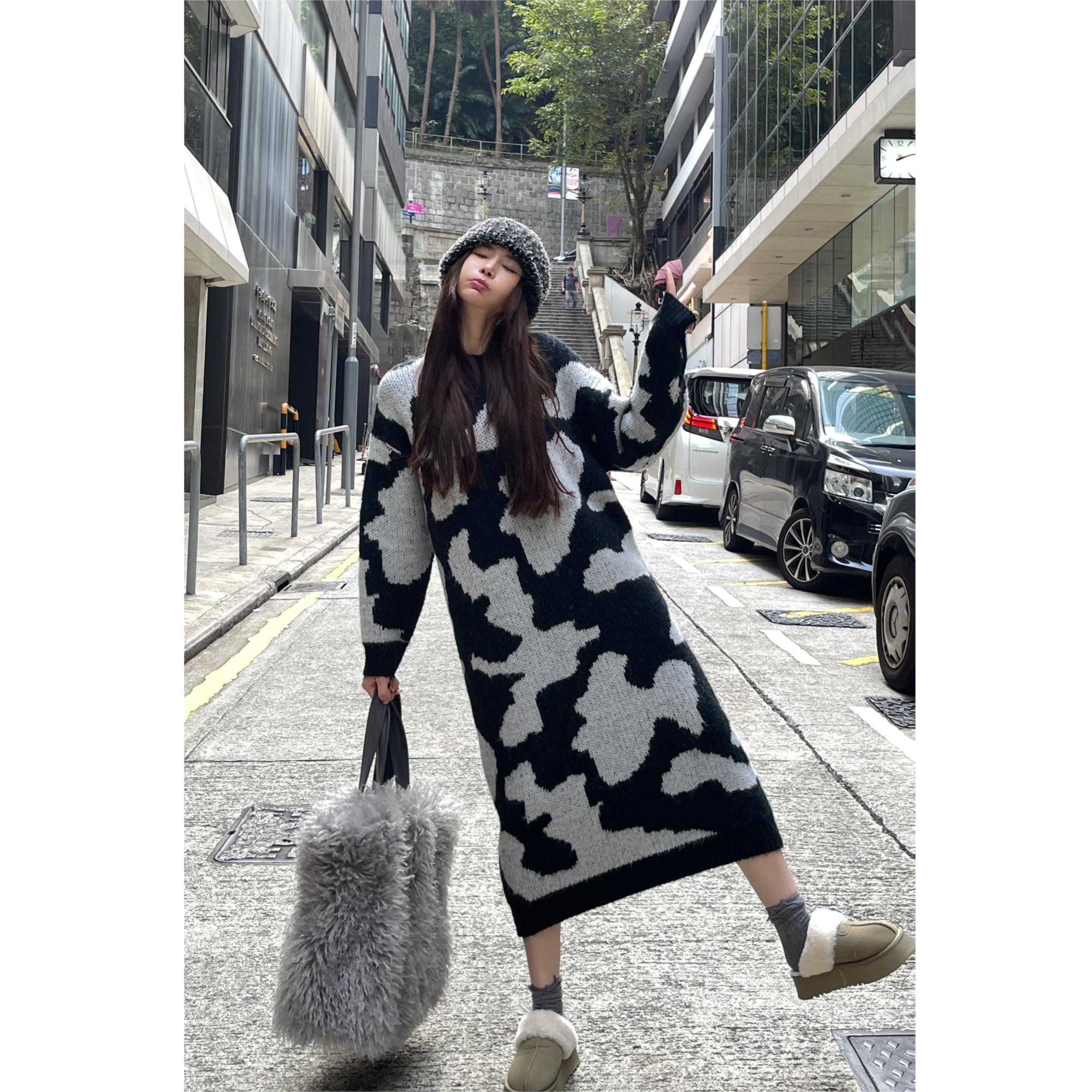 婉君【奶牛毛织连衣裙】秋冬新款撞色宽松显瘦连衣裙LWJ23C3Q1099