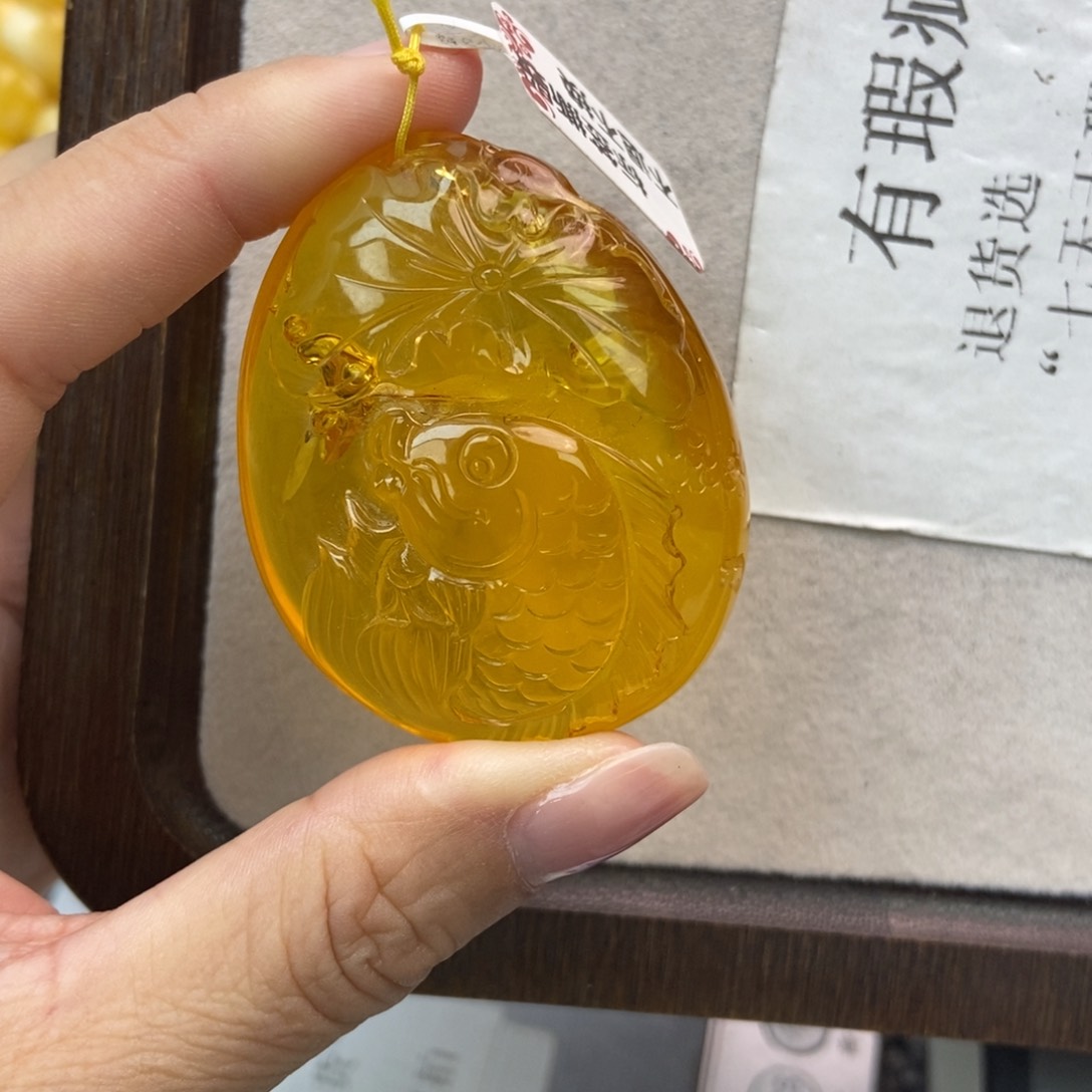 未镶嵌琥珀珠宝奇石14