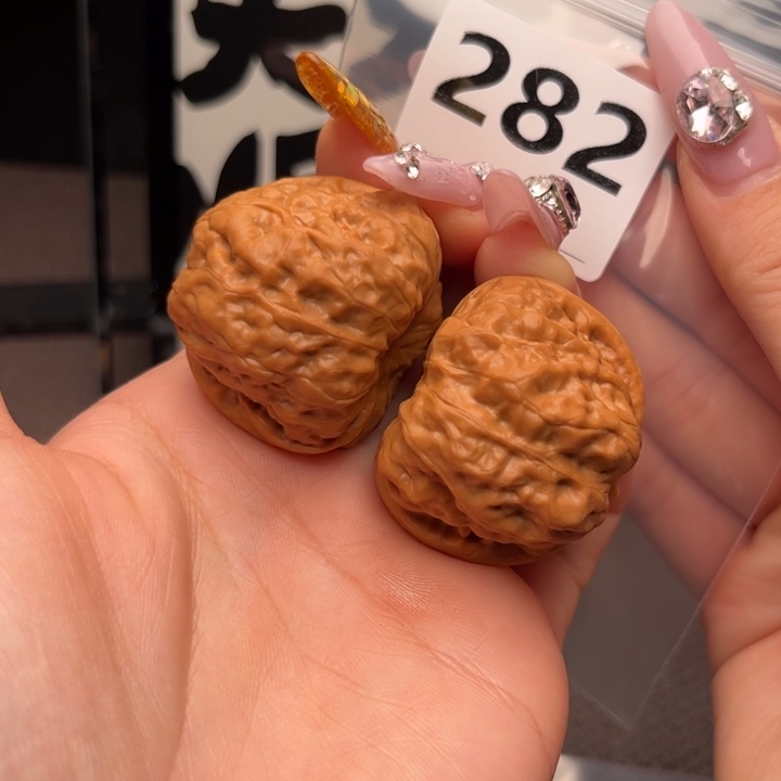 文玩核桃把件肉蛙39