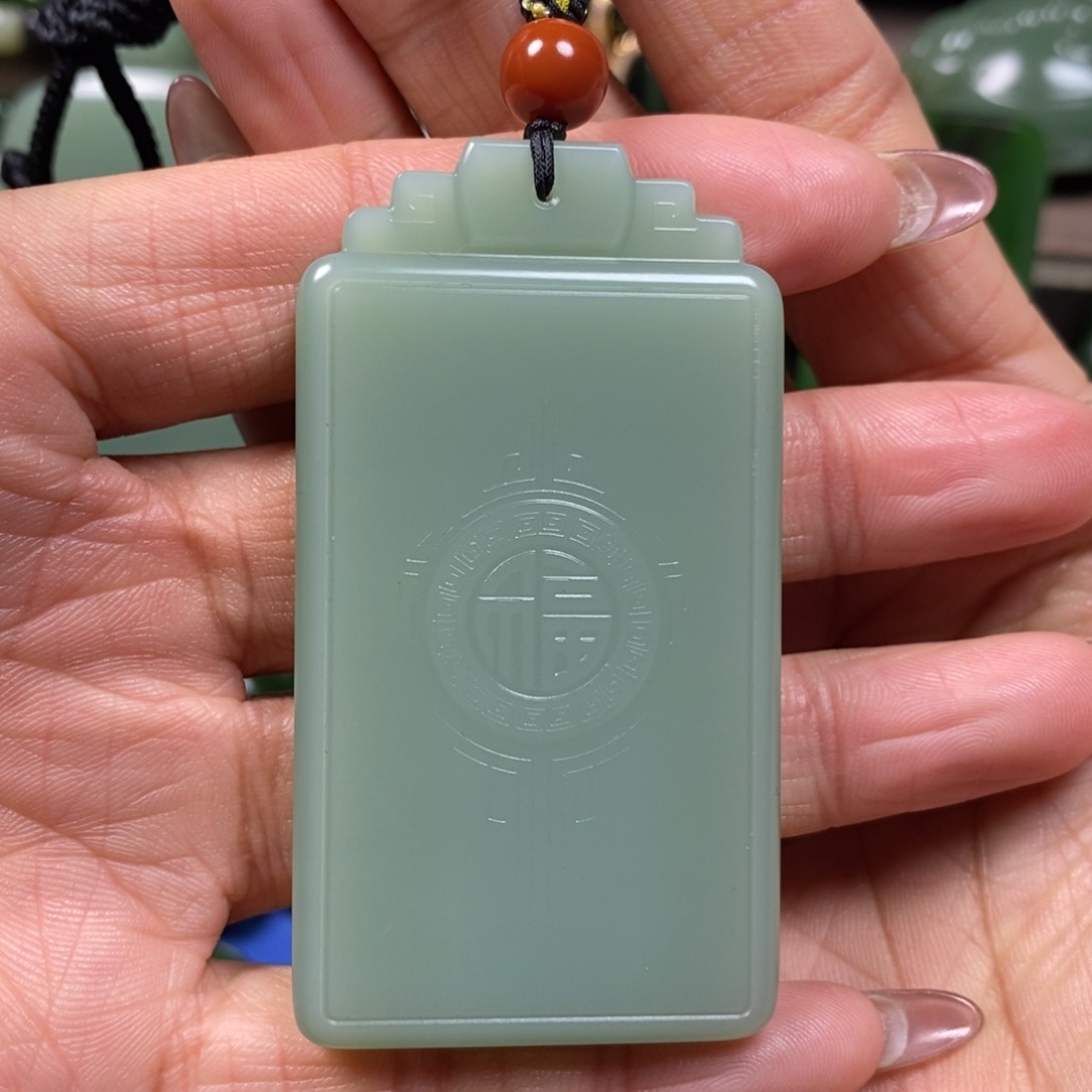 和田玉挂件未镶嵌冒*家