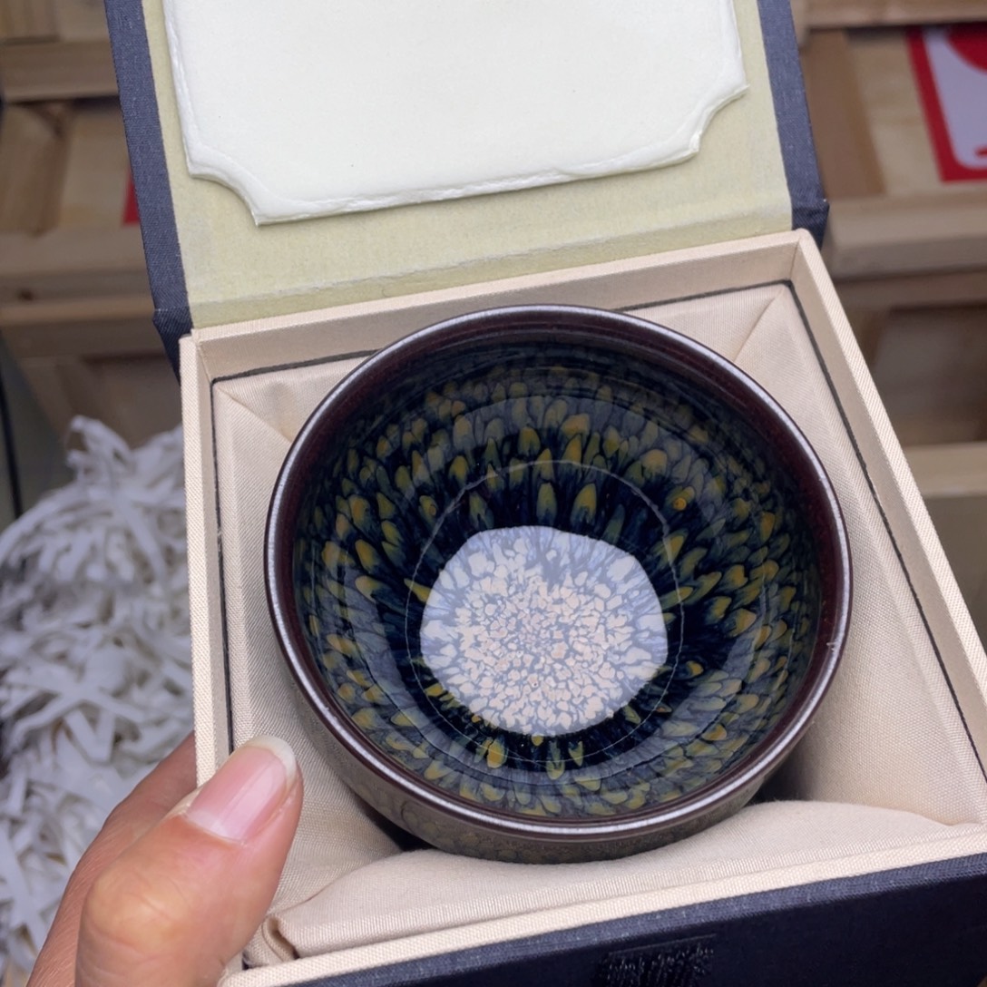 茶盏君正在听吧简直礼盒装