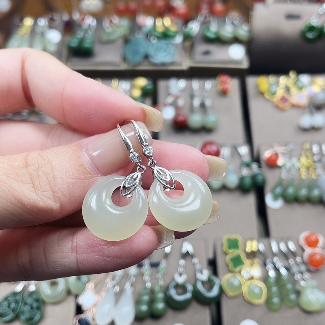 和田玉银S925镶嵌耳饰