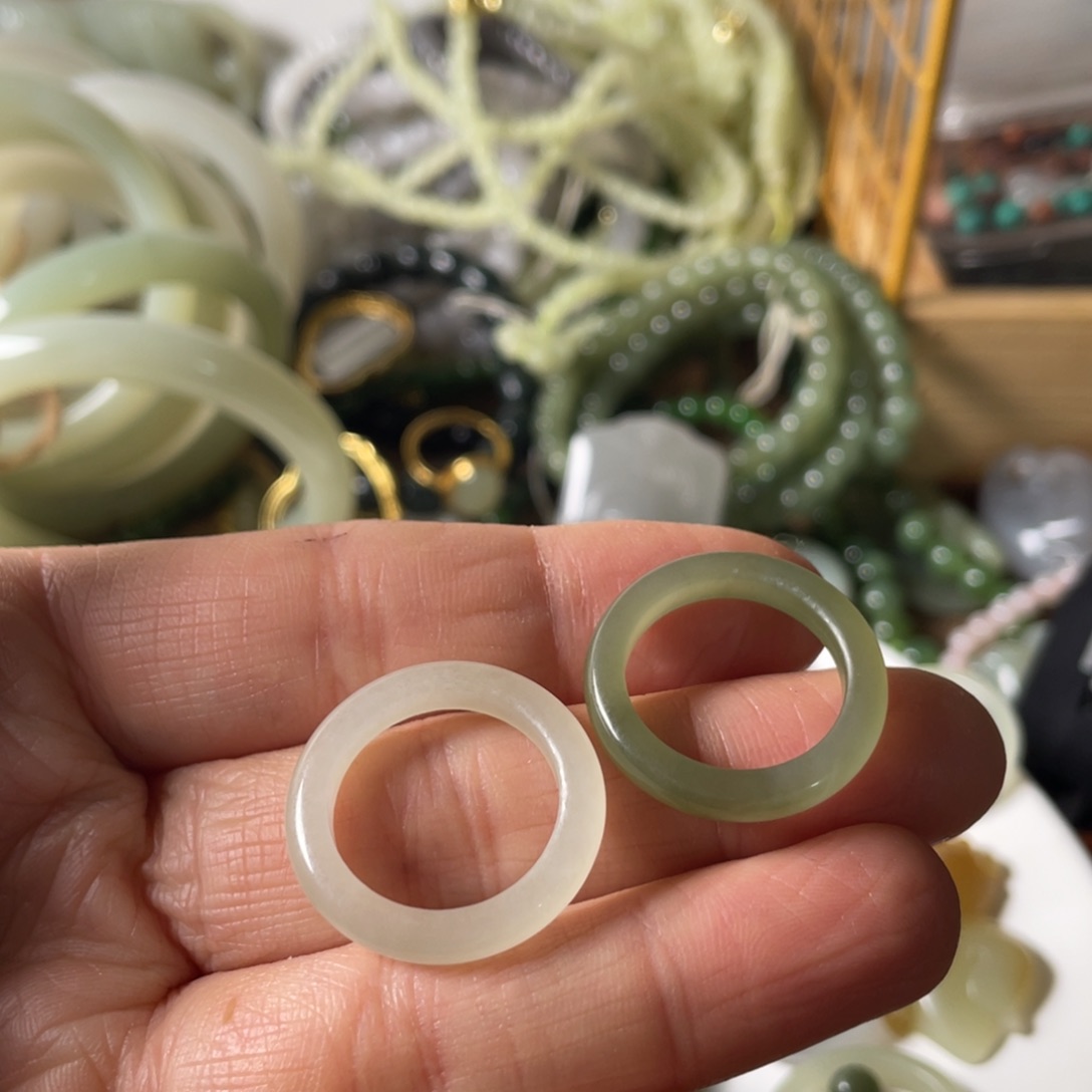 和田玉未镶嵌戒指