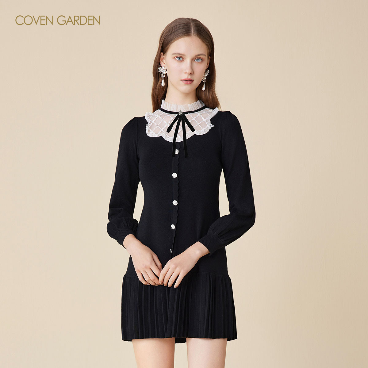 哥文花园蕾丝网纱拼接羊毛针织连衣裙CLA3031620