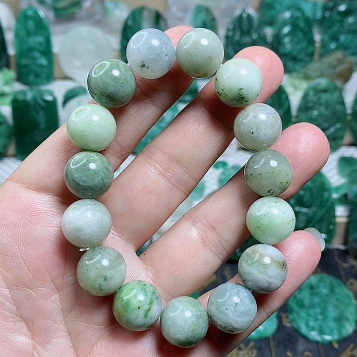 未镶嵌独山玉颈饰