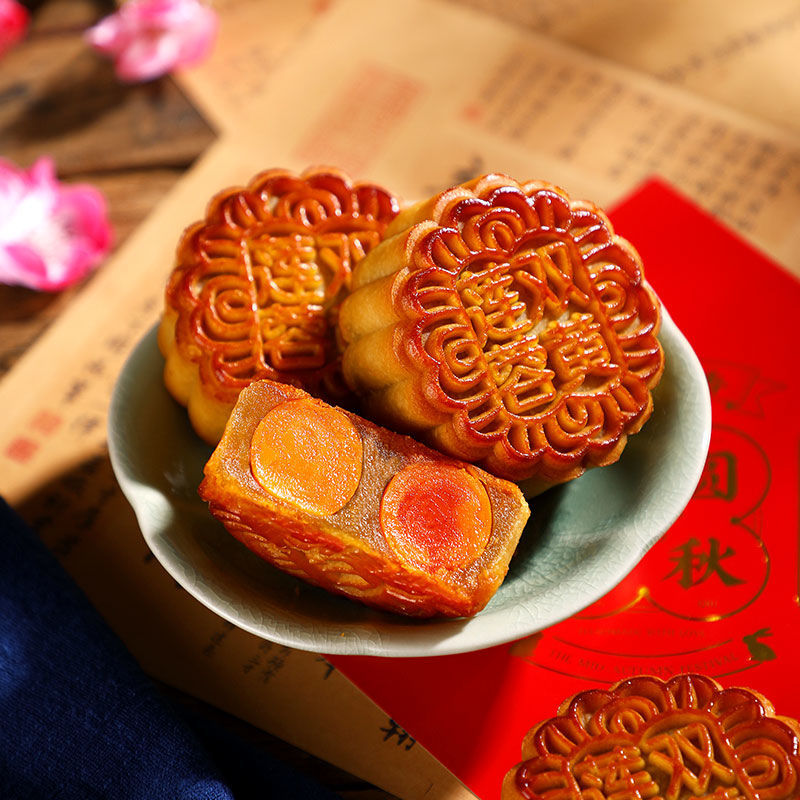 双蛋黄大月饼广式莲蓉豆沙蛋黄双黄莲蓉月饼零食糕点中秋批发送礼