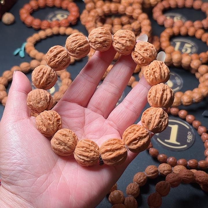 文玩核桃手串野生