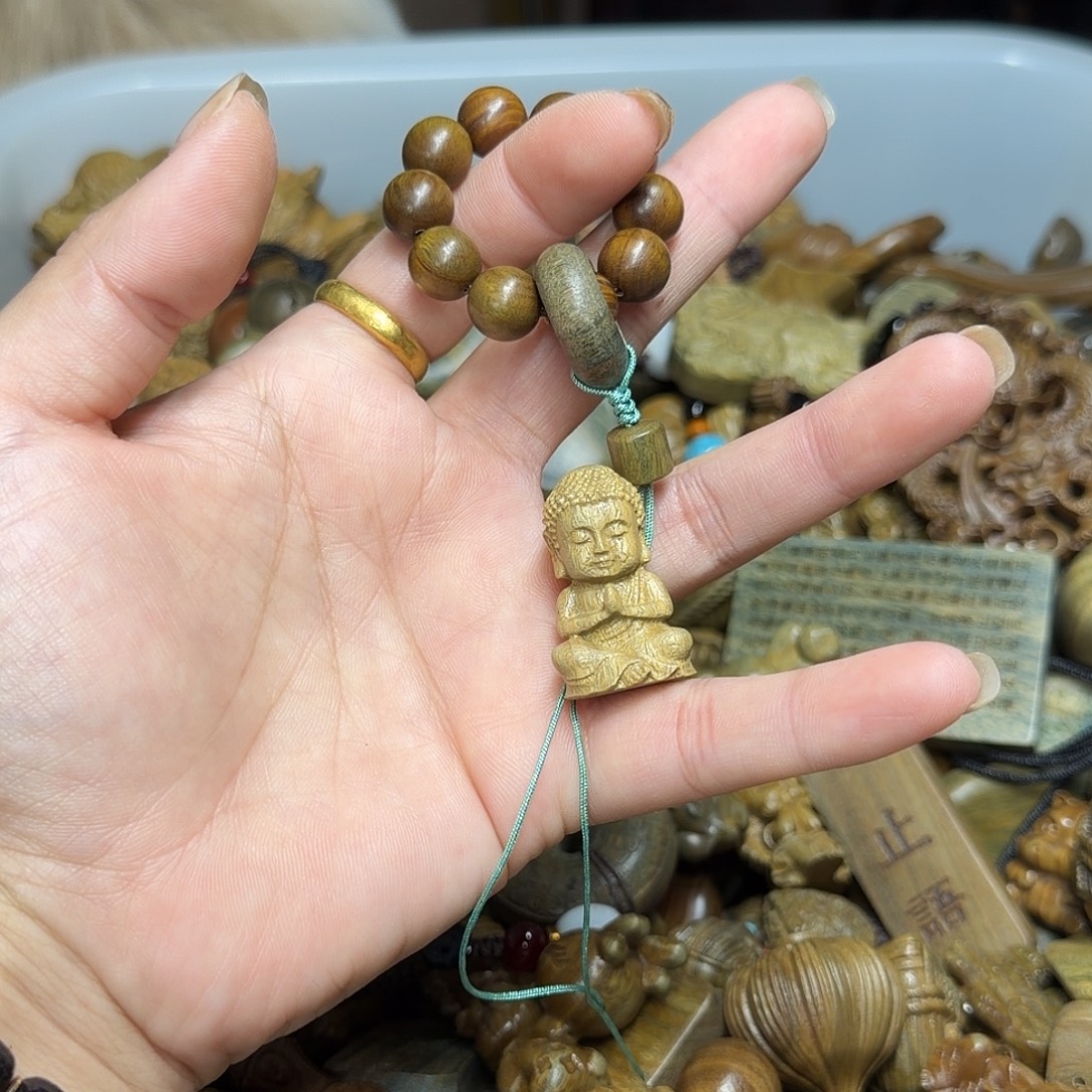 维腊木（绿檀）无事牌