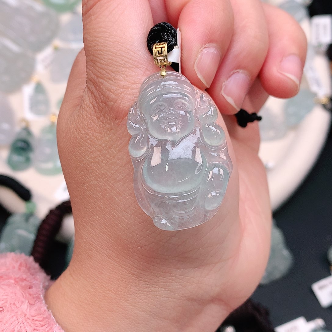 翡翠颈饰18K金镶嵌高冰晴财神爷