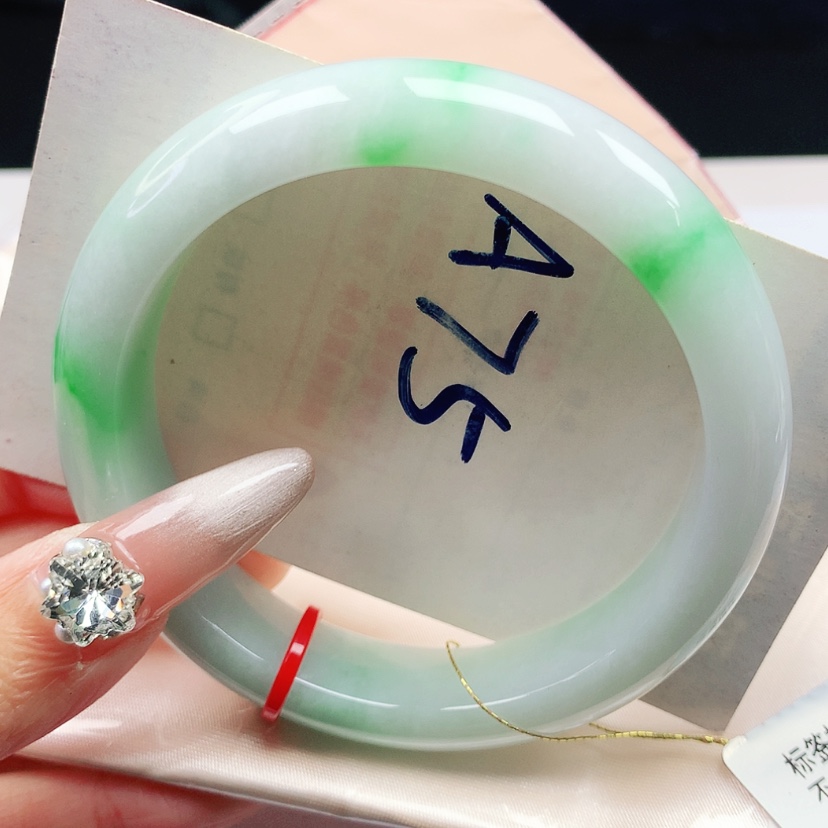 【闪购商品】翡翠手镯未镶嵌57.2圈