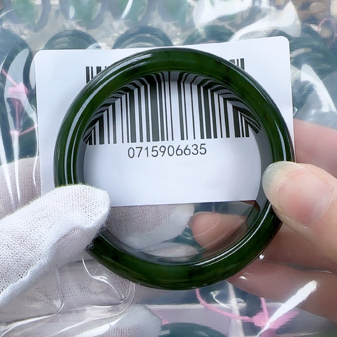 和田玉（碧玉）手镯未镶嵌5455微瑕