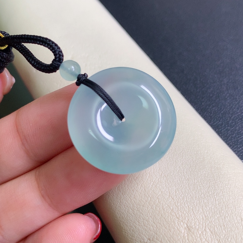 【闪购商品】翡翠颈饰未镶嵌扣子