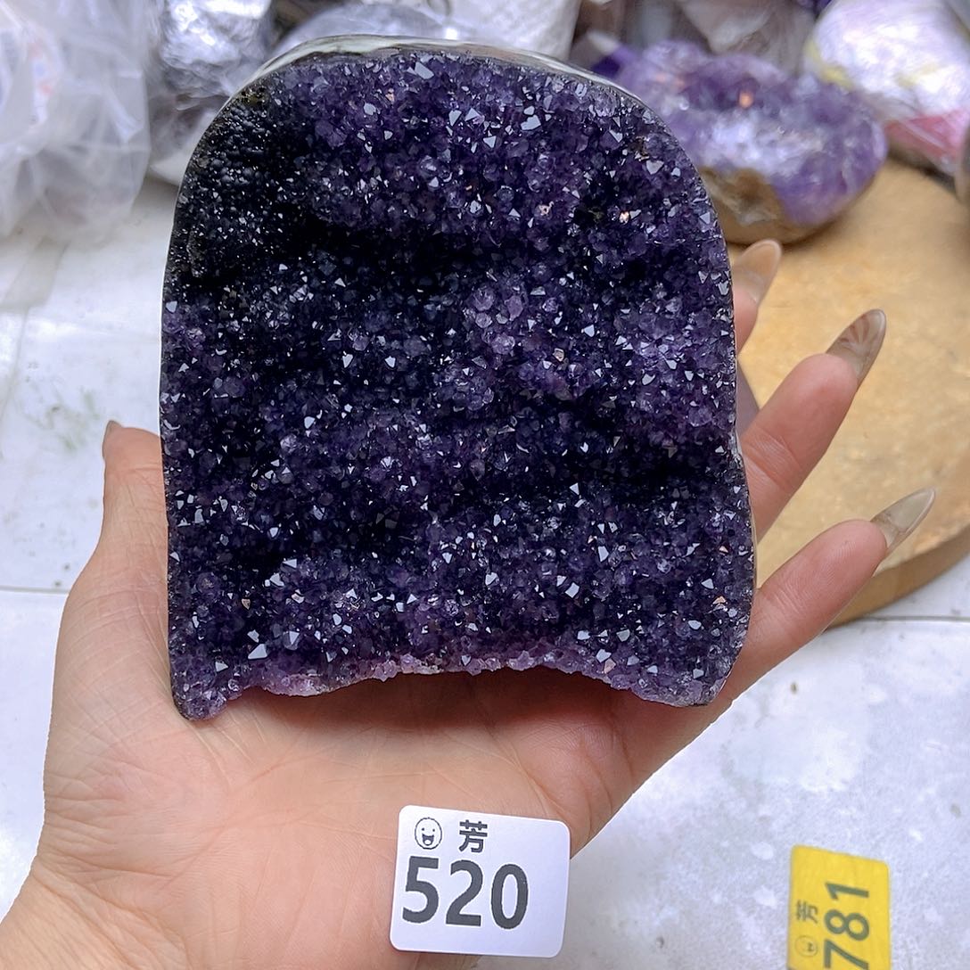 紫晶大型摆件（非配饰）未镶嵌