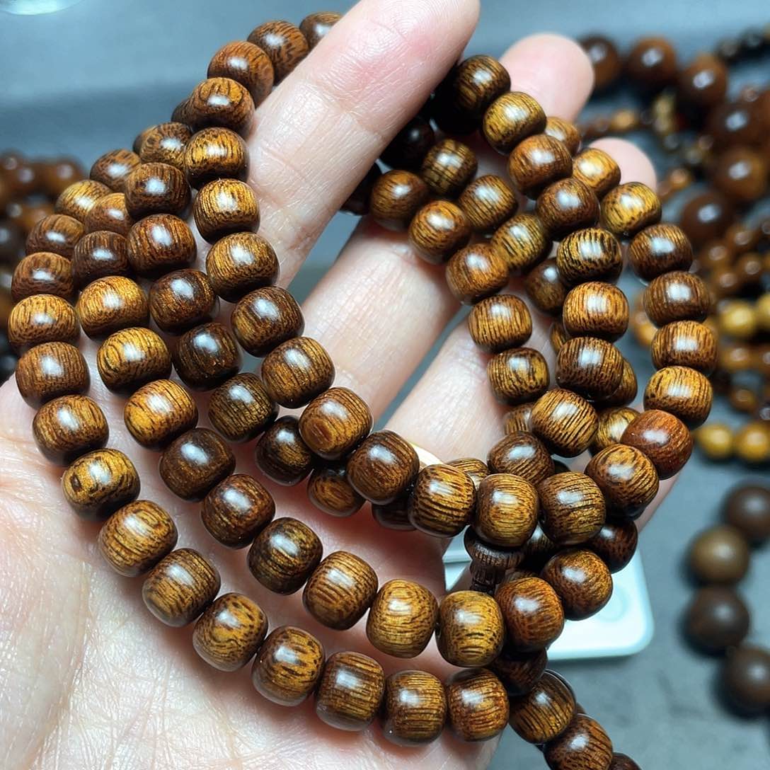 沉香手串富森红土0.8