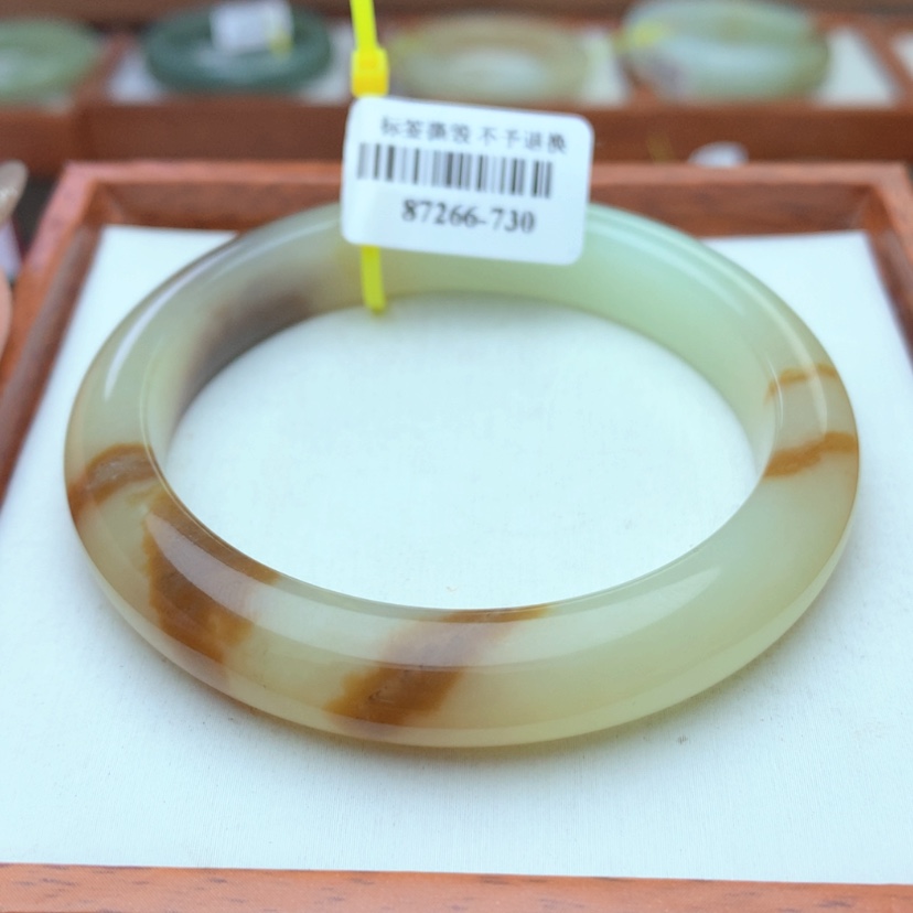 【闪购商品】和田玉手镯未镶嵌54