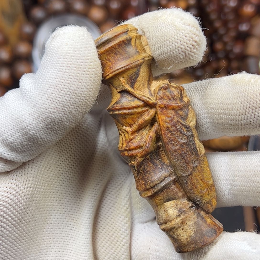 贡木一鸣惊人手工雕刻把件定制福利