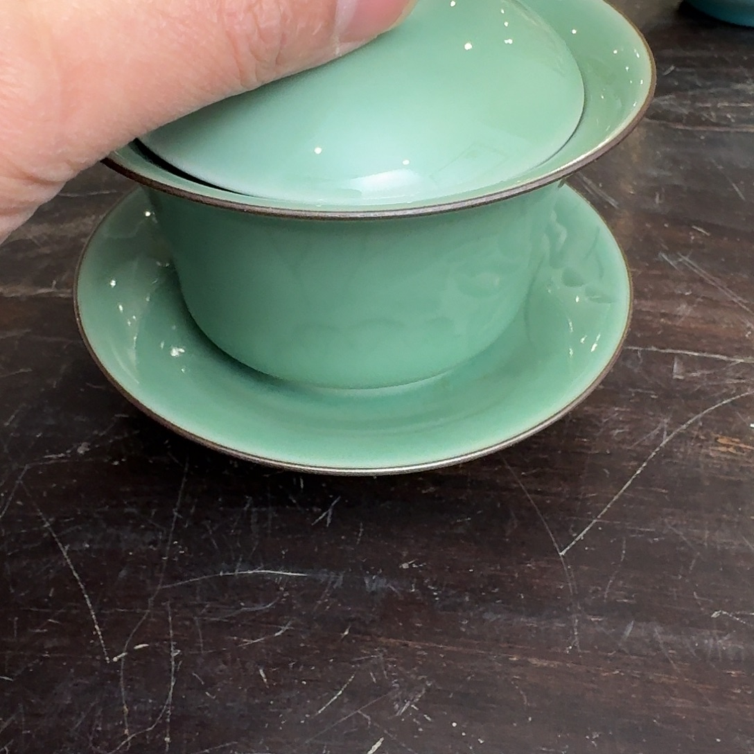 且***吟龙泉窑青瓷南宋老釉福利