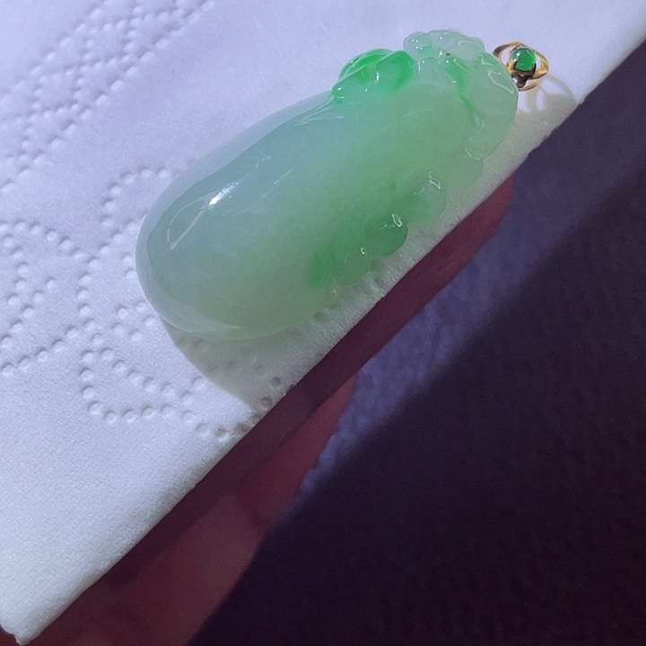 颈饰18K金镶嵌翡翠翡翠
