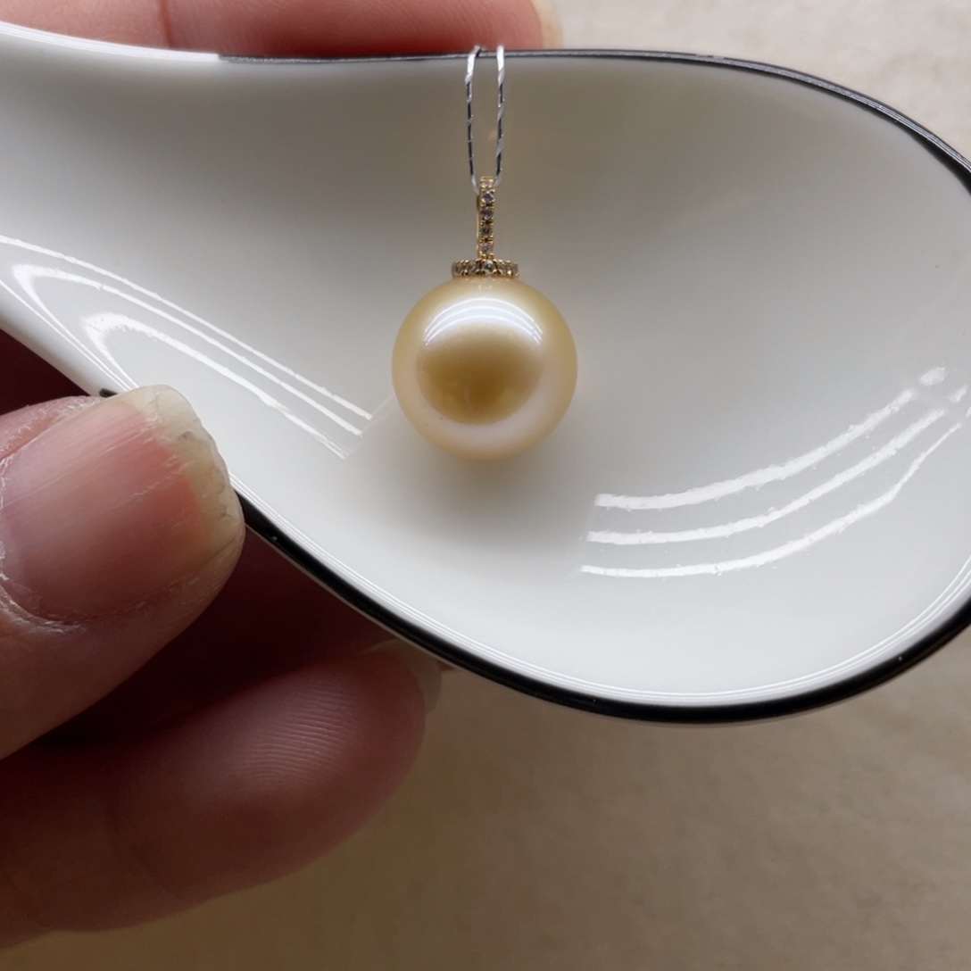 海水珍珠吊坠(赠链)18K金镶嵌12-13m m