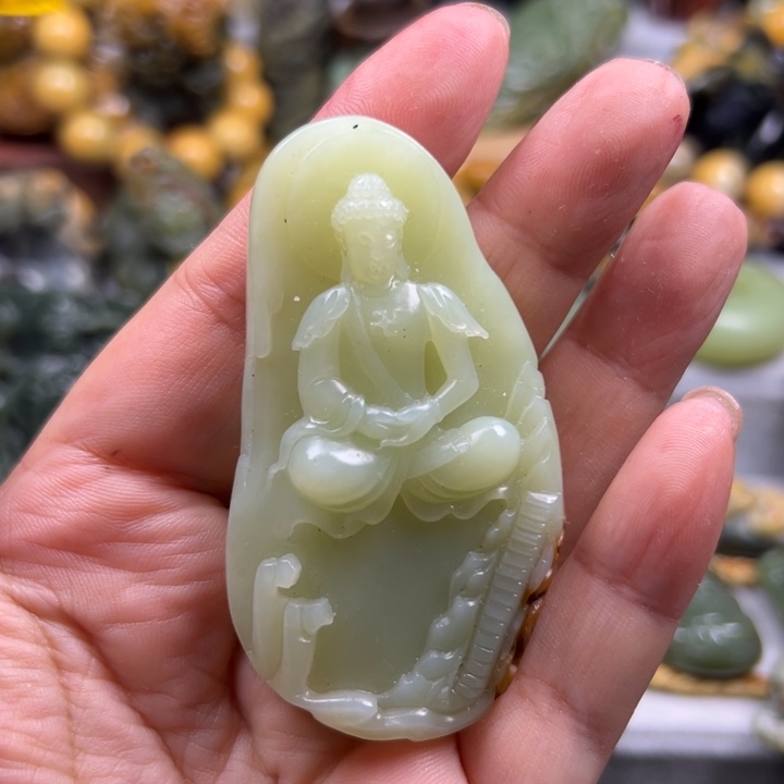 吊坠(不含链)未镶嵌岫岩河磨玉（透闪石质玉）