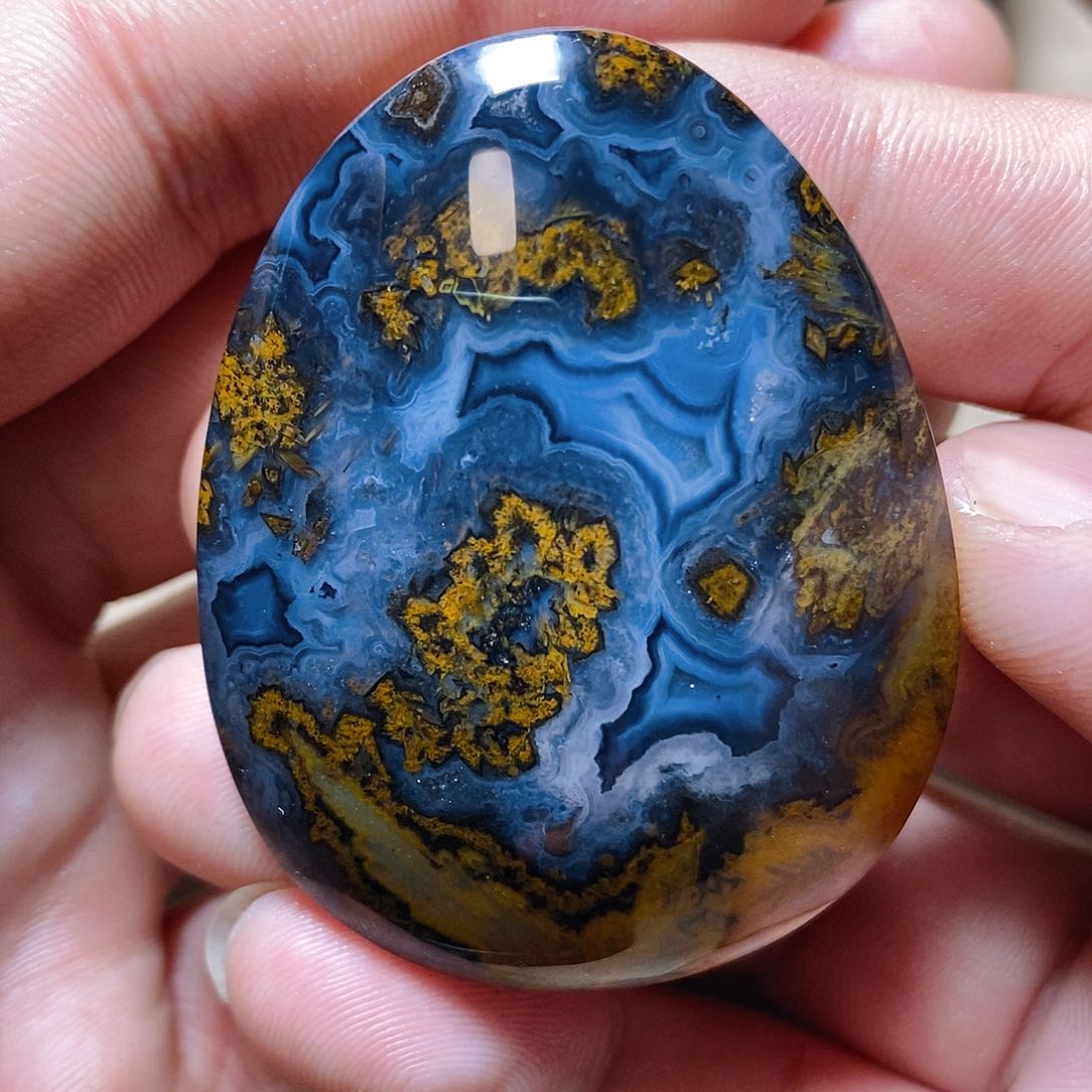 未镶嵌颈饰玛瑙/玉髓小*士