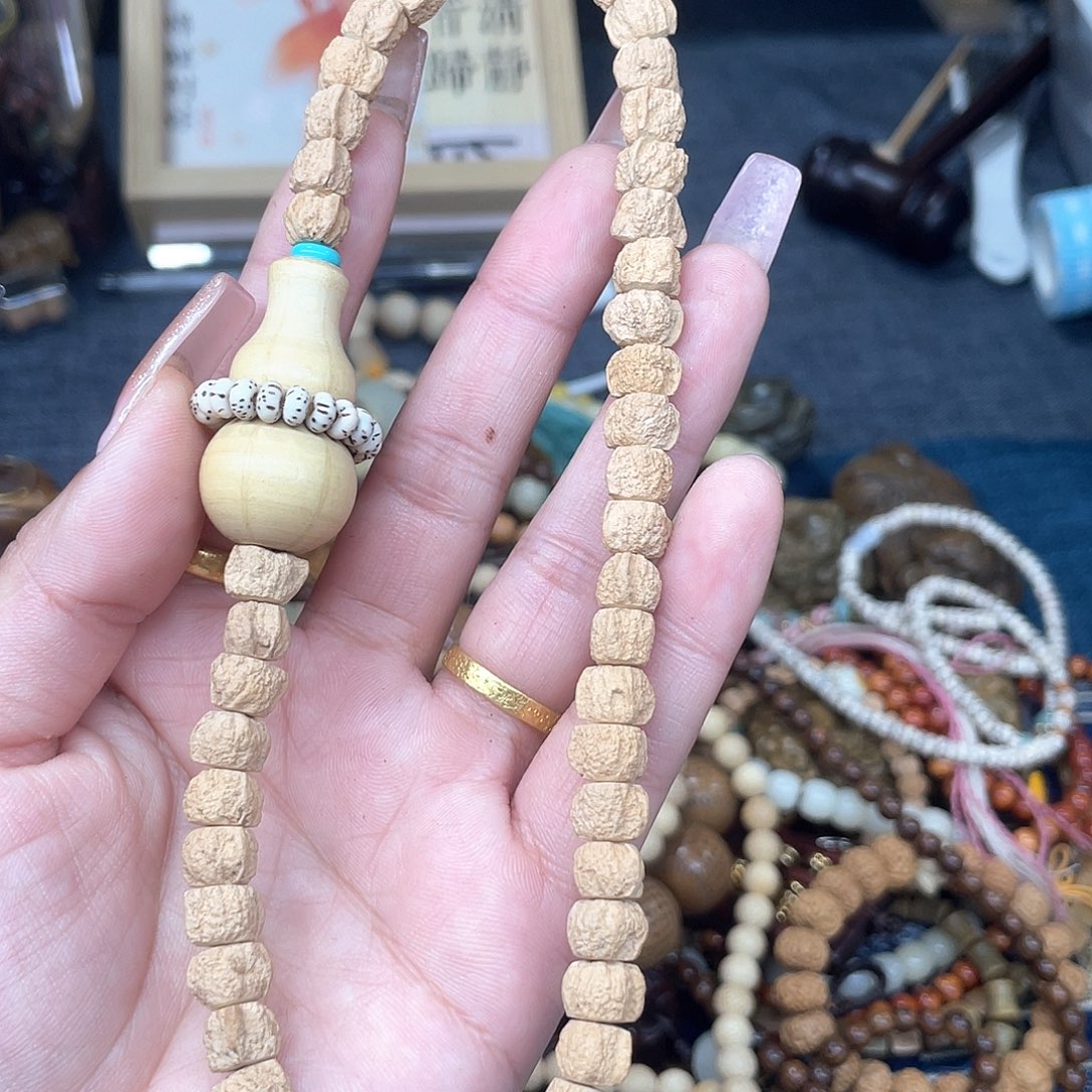 维腊木（绿檀）无事牌