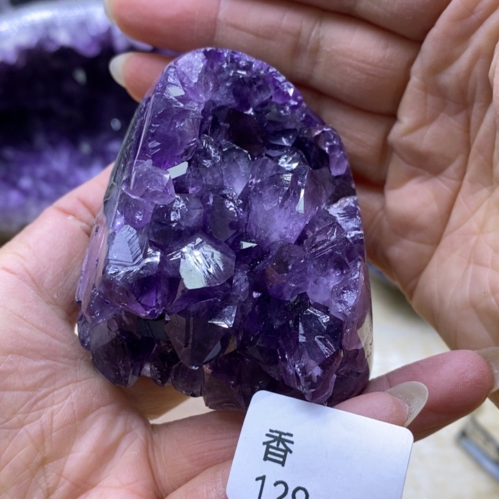 水晶大型摆件（非配饰）未镶嵌