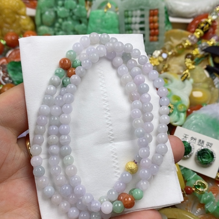 翡翠吊坠(赠链)未镶嵌