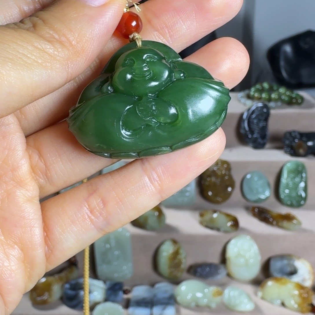 和田玉颈饰未镶嵌