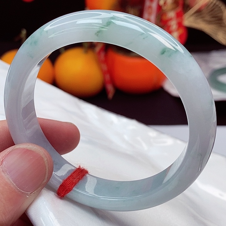 翡翠手镯未镶嵌57圈