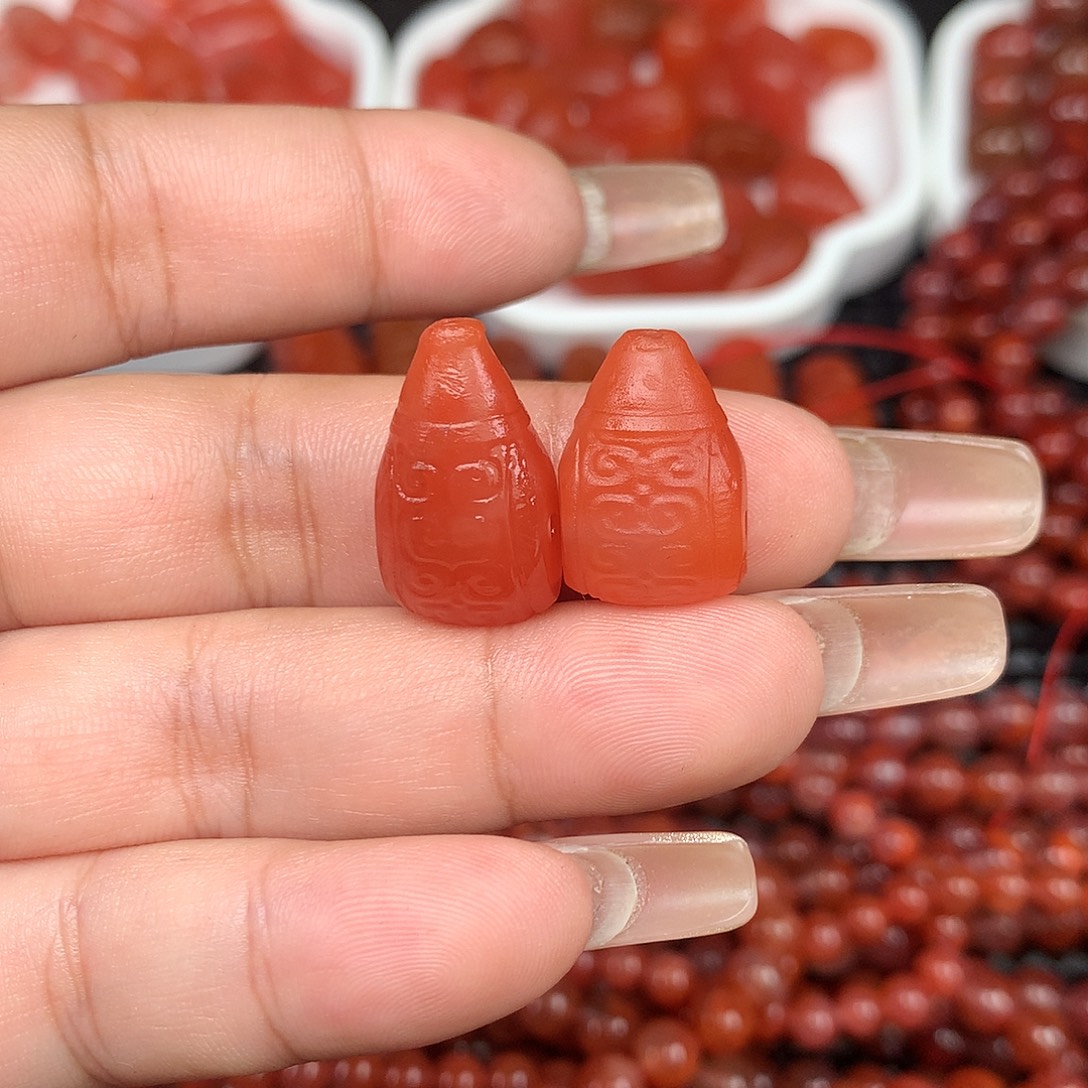 南红玛瑙未镶嵌吊坠(不含链)多样性