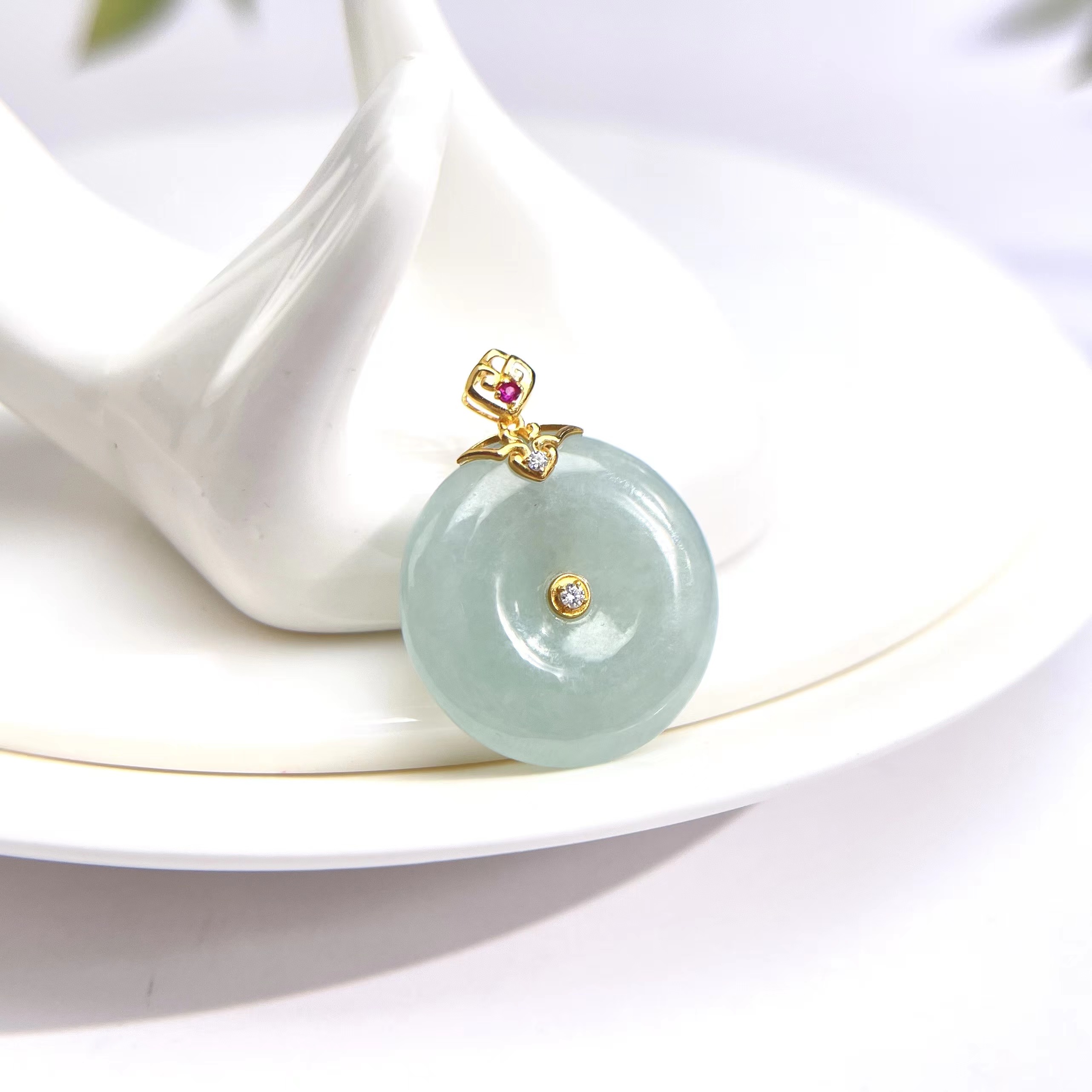 玉美人菲菲#18K翡翠平安扣吊坠约31*25mm