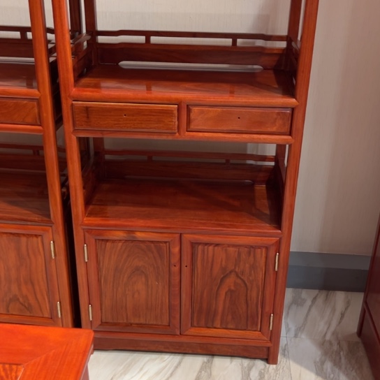 悠***得紫檀木类家具缅花柜子