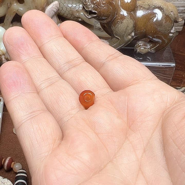 玛瑙/玉髓挂件未镶嵌日**升