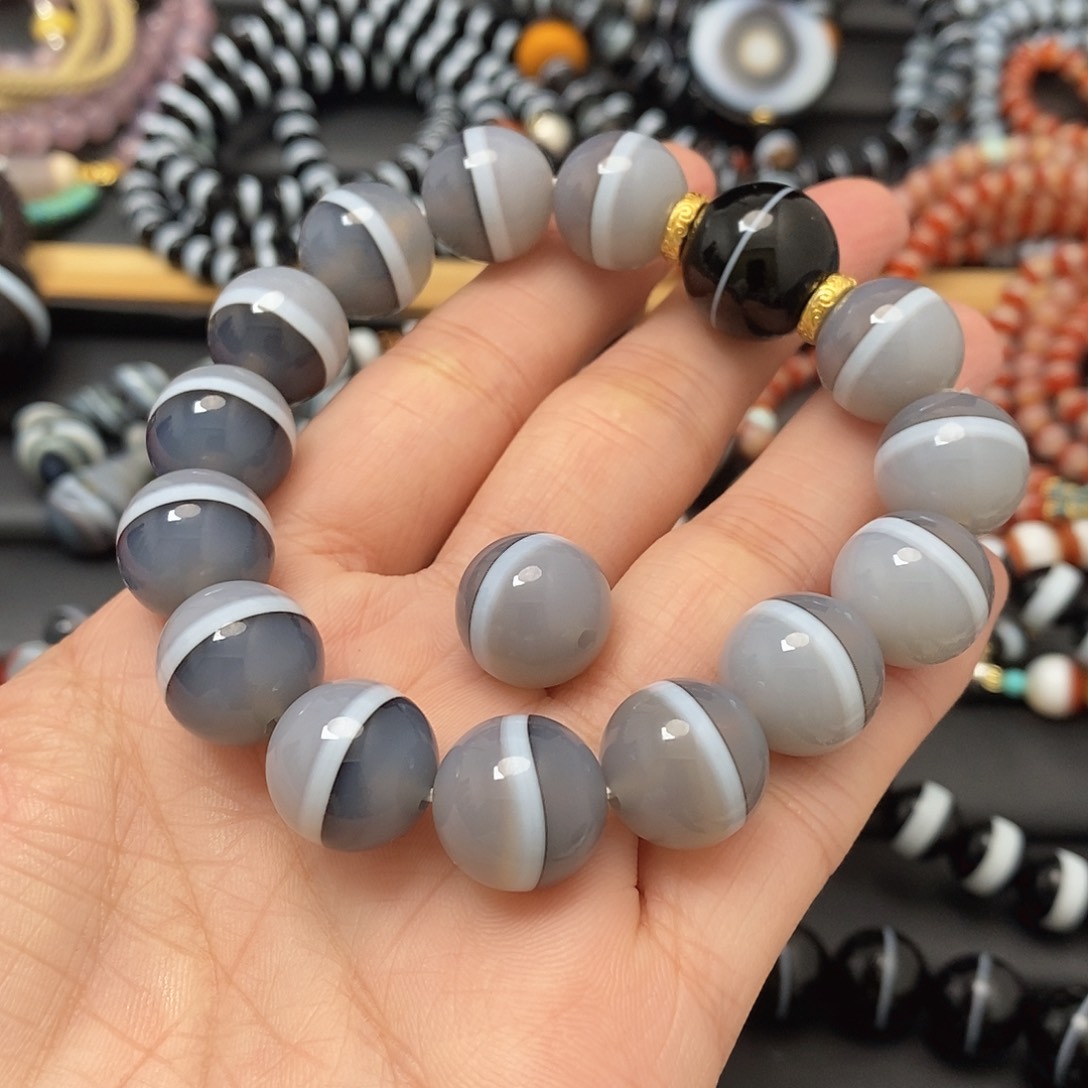 玛瑙/玉髓玛瑙手串未镶嵌