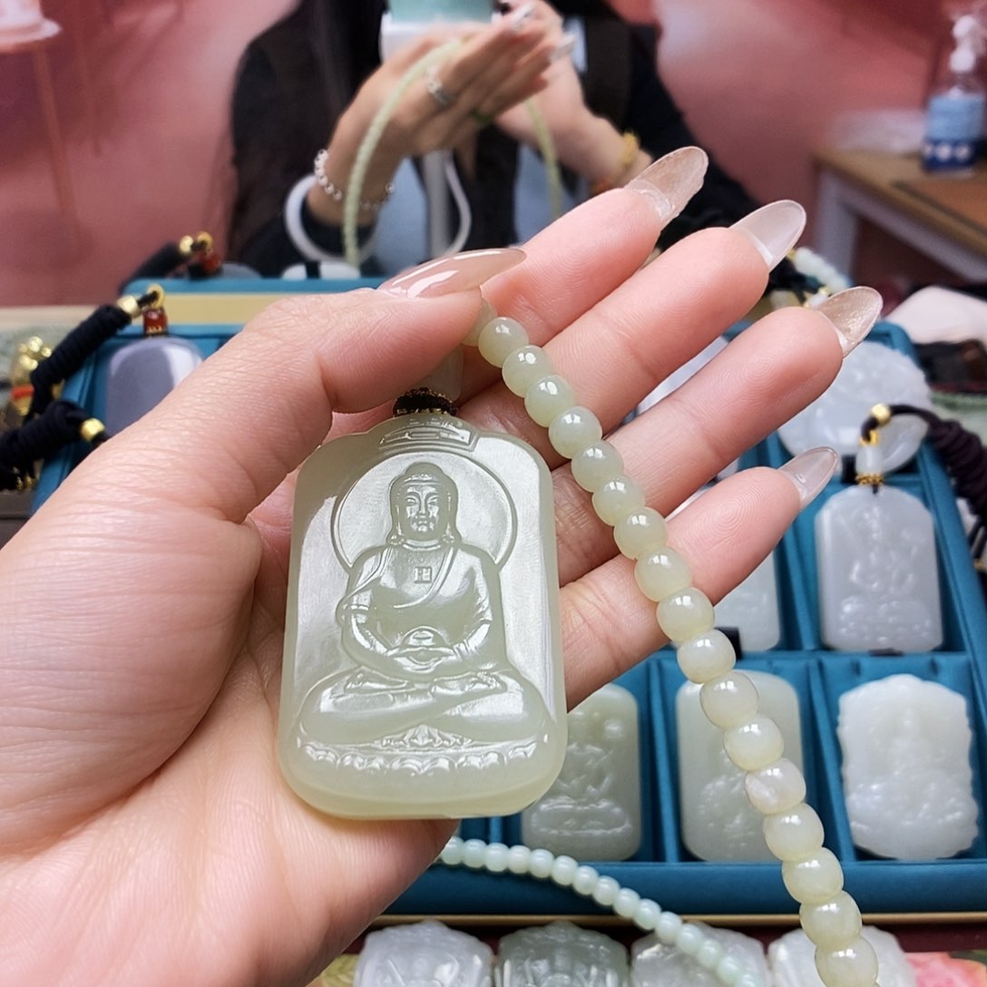 和田玉颈饰未镶嵌P***o