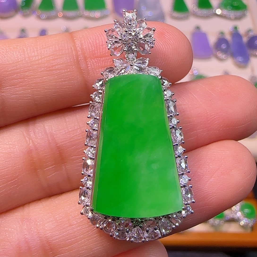 翡翠18K金镶嵌吊坠(不含链)