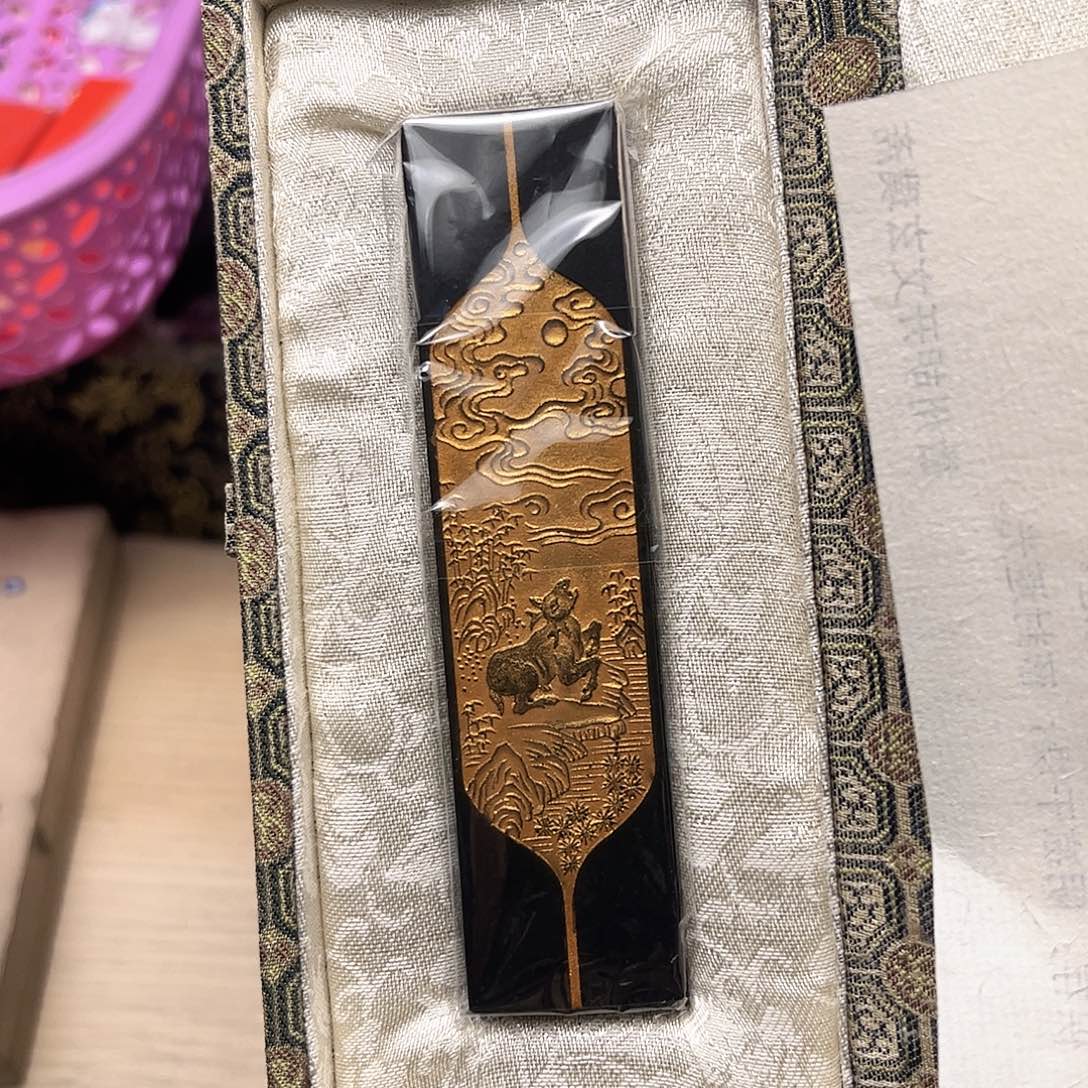 哈哈哈哈哈刚刚1盒