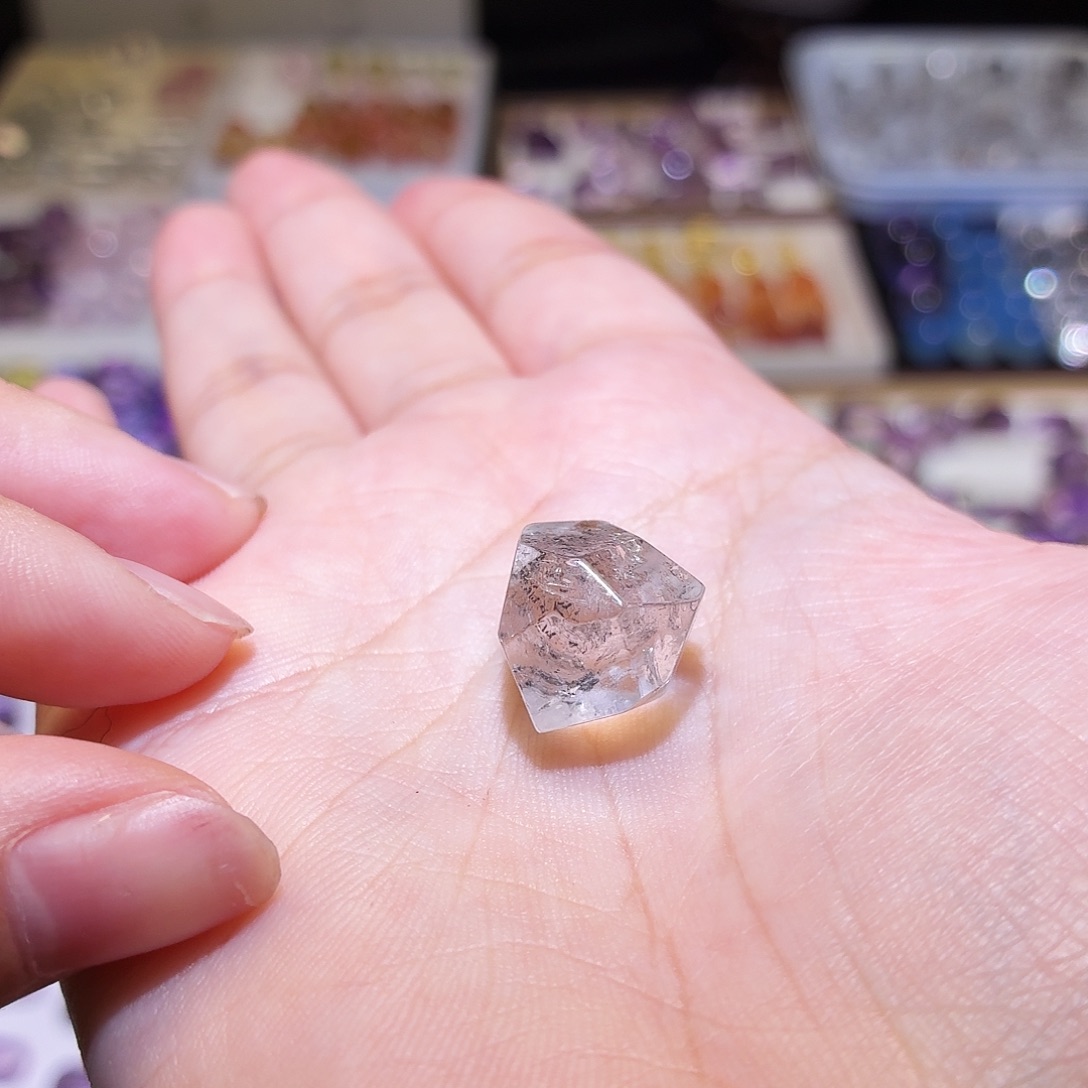 水晶吊坠(不含链)未镶嵌闪灵 随形 打孔定制不退换