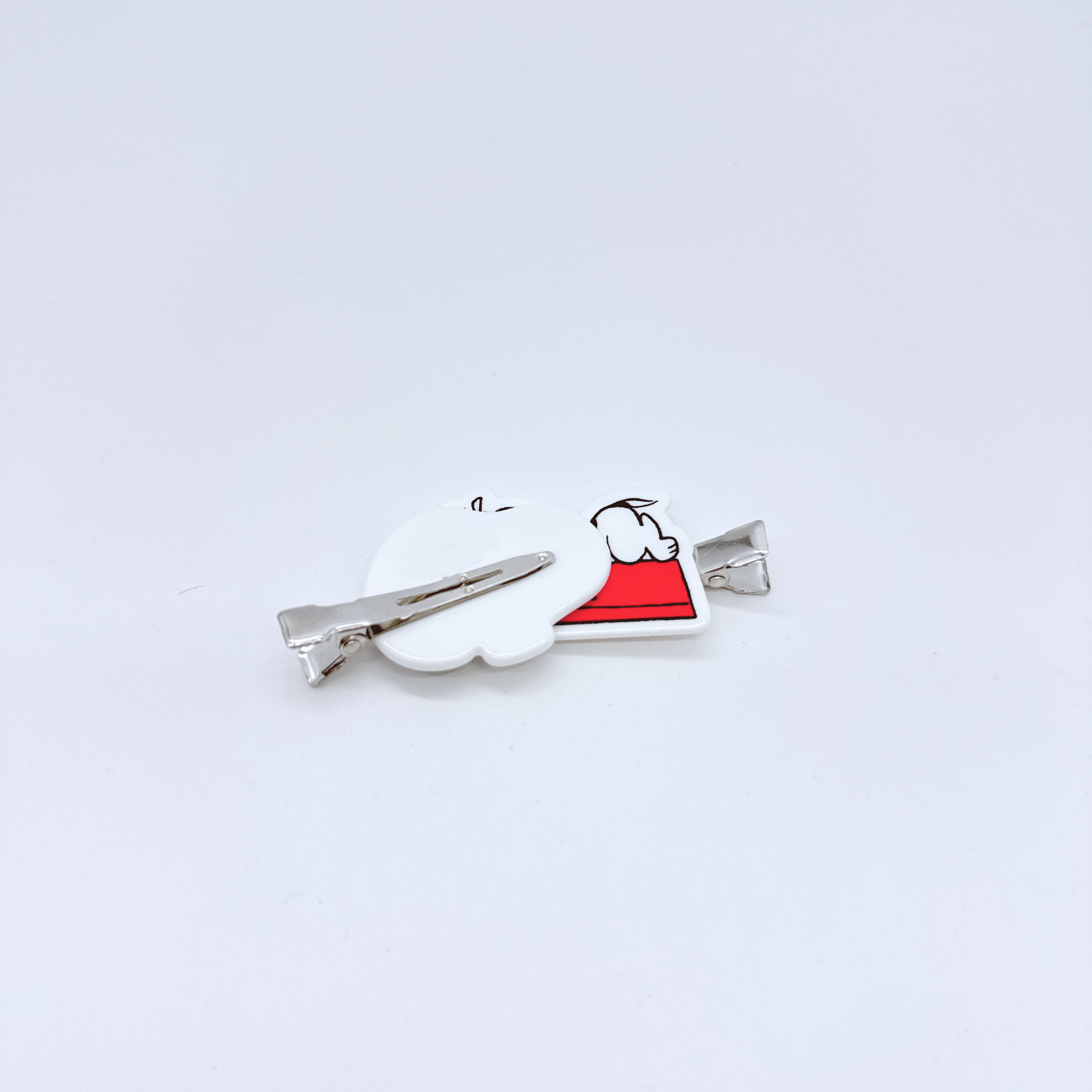 Mi33 白色字母小狗AB款鸭嘴夹 S056010