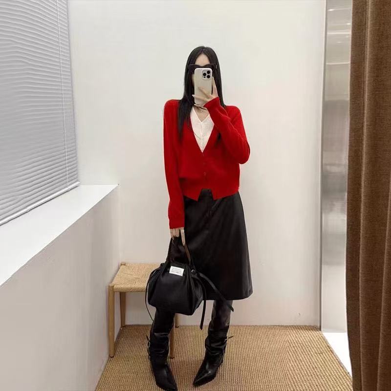 温柔高级感气质显瘦慵懒打底时尚百搭V领撞色拼接针织长袖假两件