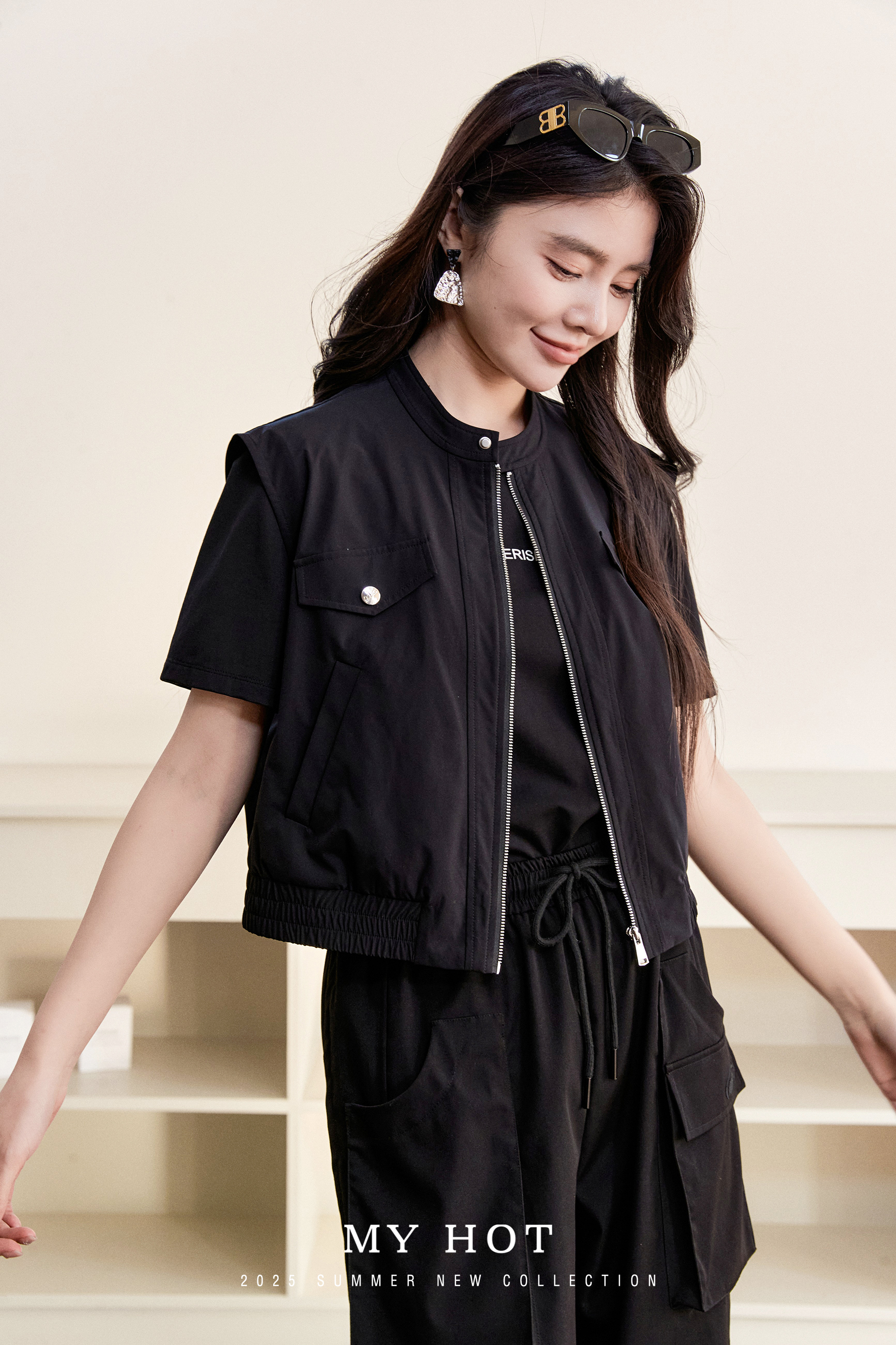 H418015055女士短款纯色带拉链通勤风四季通用运动马夹宽松型