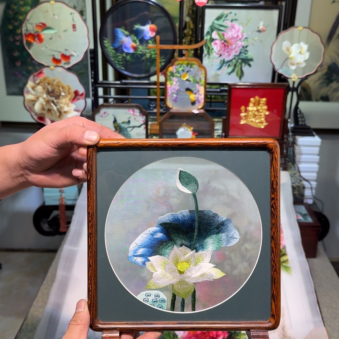 刺绣刺绣工艺精湛