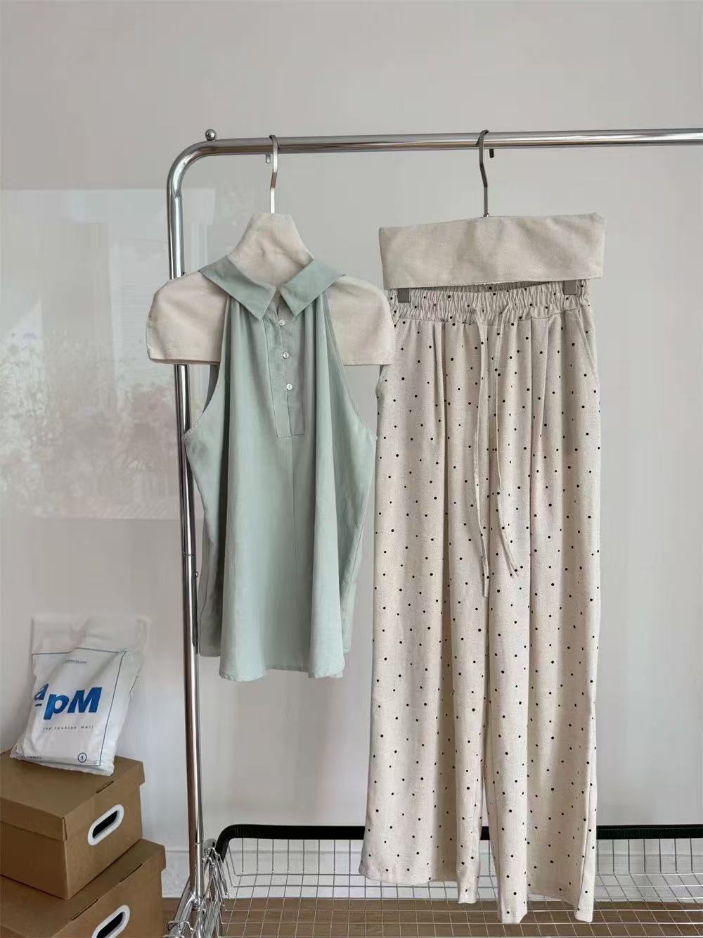 小妳XiaoNi———（夏款无袖衬衫1420806）