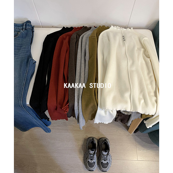 REKAYYAT“青山”韩系秋冬通勤舒适新潮风木耳边三粒扣长袖打底衫