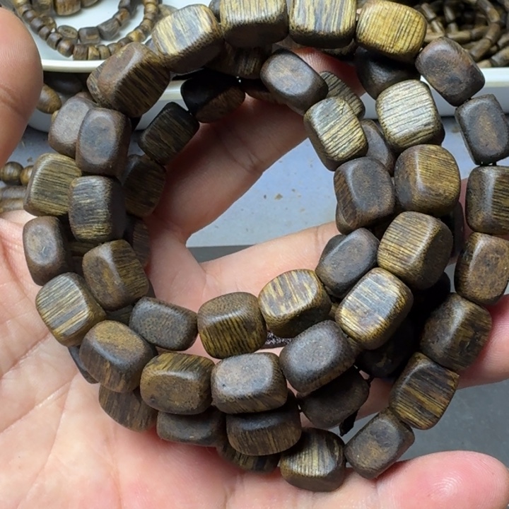 沉香手串无***。张勺子手串38克加