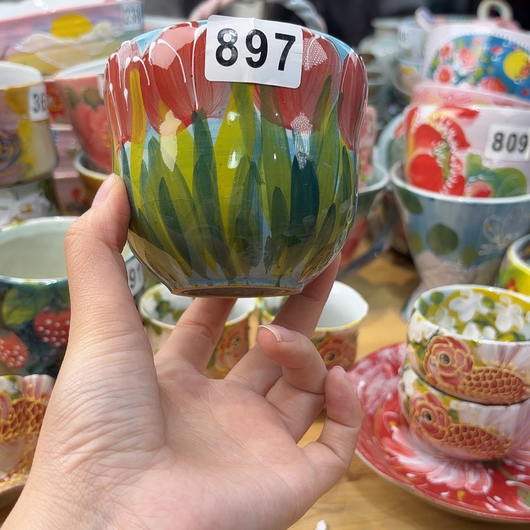 瓷片兔兔盖茨。兔兔