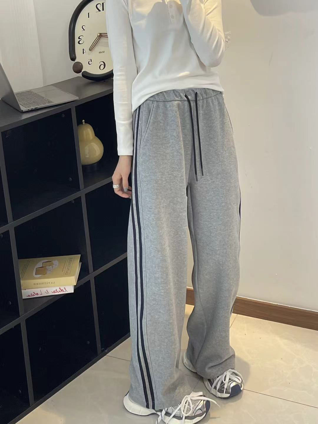 【主播推荐】女士新款撞色织带加绒直筒裤9266